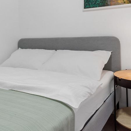 Central Town Cosy Apartment Boekarest Buitenkant foto