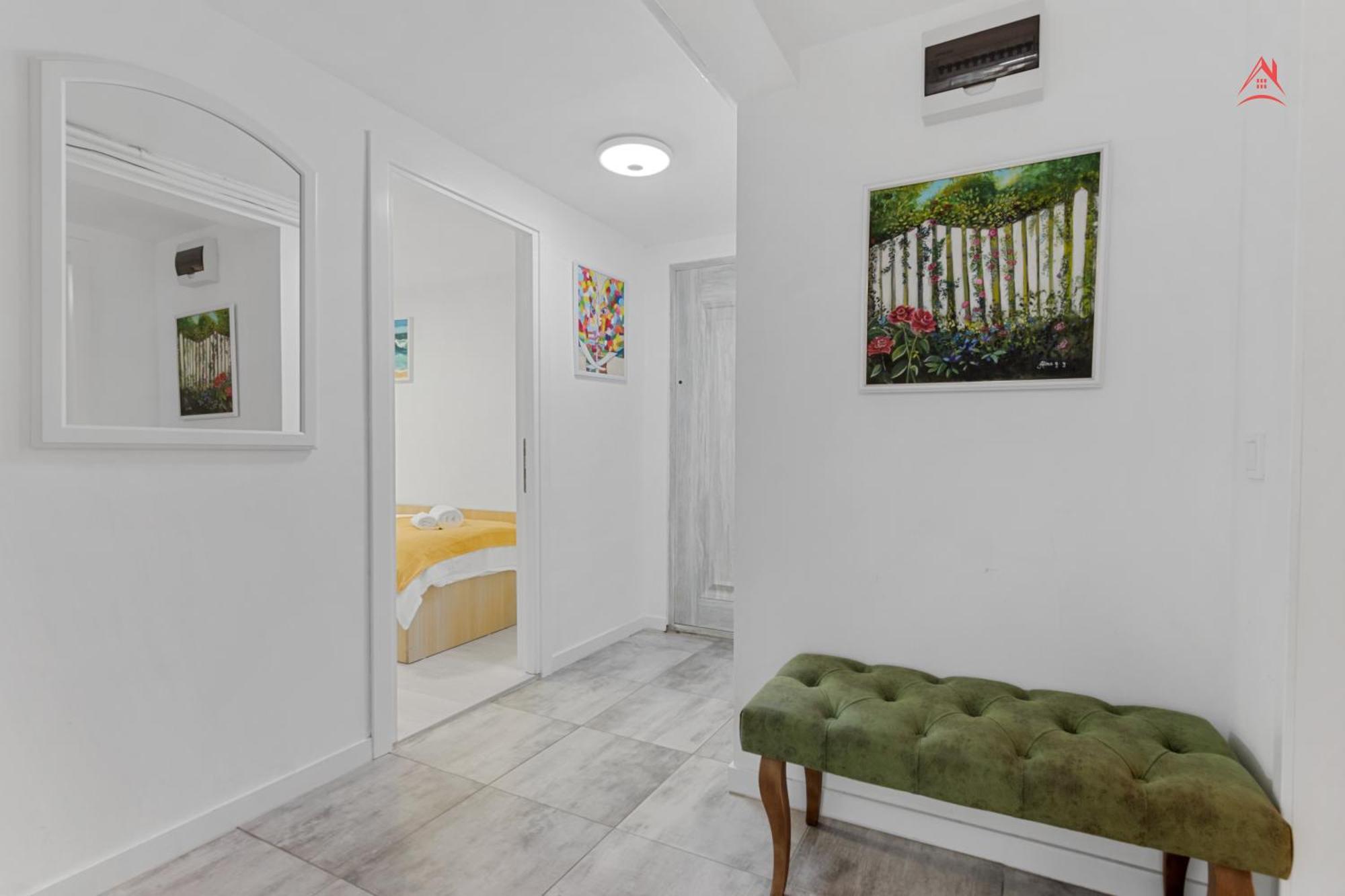 Central Town Cosy Apartment Boekarest Buitenkant foto